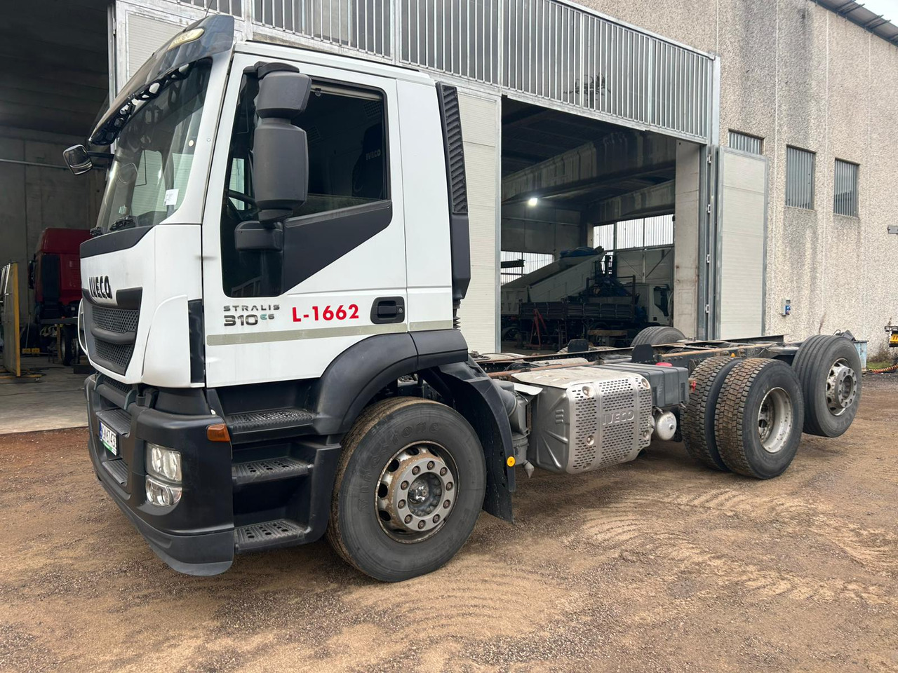 IVECO STRALIS AD 260S31 - Шаси кабина: снимка 1 IVECO STRALIS AD 260S31 - Шаси кабина: снимка 1