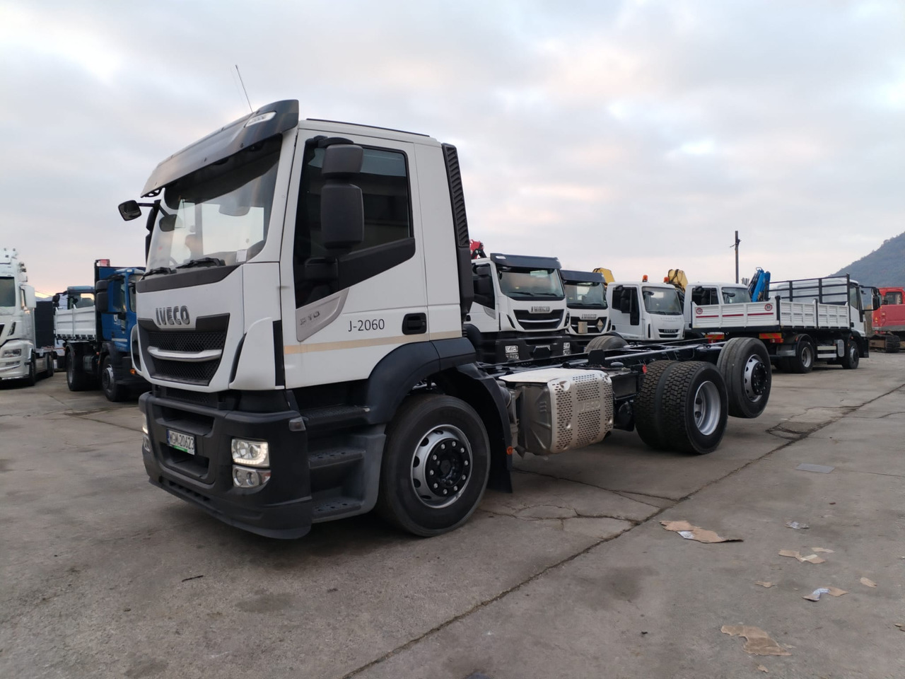 IVECO STRALIS AD 260S31 XP - Шаси кабина: снимка 1 IVECO STRALIS AD 260S31 XP - Шаси кабина: снимка 1
