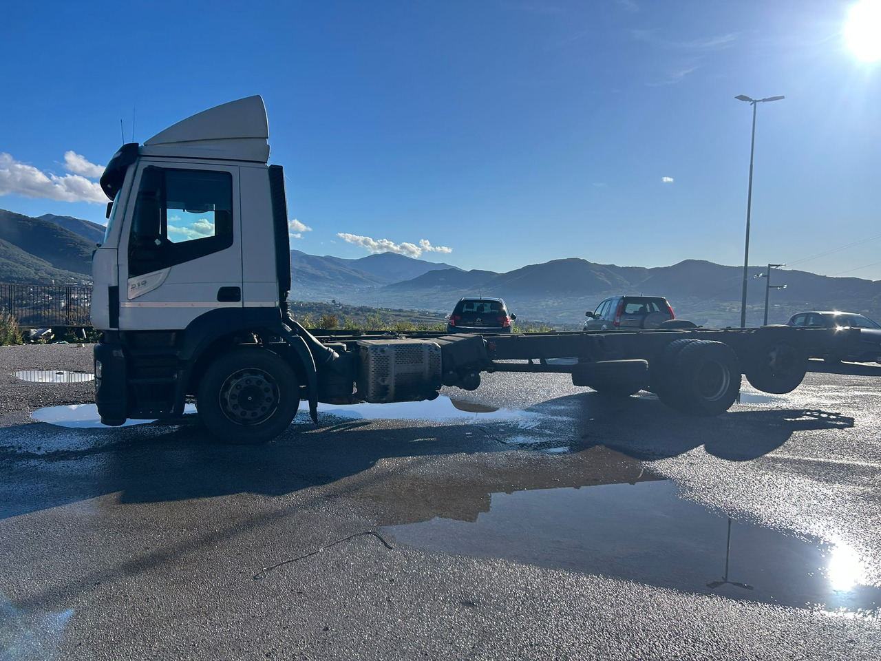 IVECO STRALIS AD 260S31 XP - Шаси кабина: снимка 3 IVECO STRALIS AD 260S31 XP - Шаси кабина: снимка 3