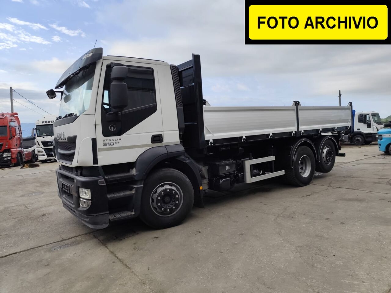 IVECO STRALIS AD 260S31 XP - Самосвал камион: снимка 2 IVECO STRALIS AD 260S31 XP - Самосвал камион: снимка 2