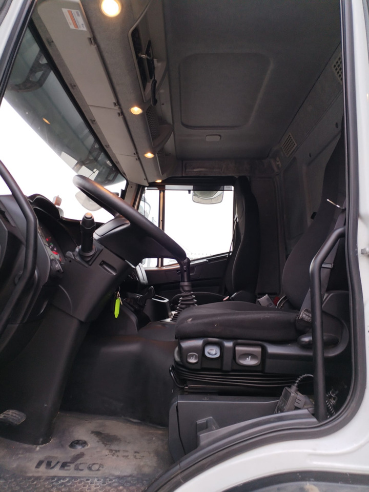 IVECO STRALIS AD 260S31 XP - Шаси кабина: снимка 3 IVECO STRALIS AD 260S31 XP - Шаси кабина: снимка 3
