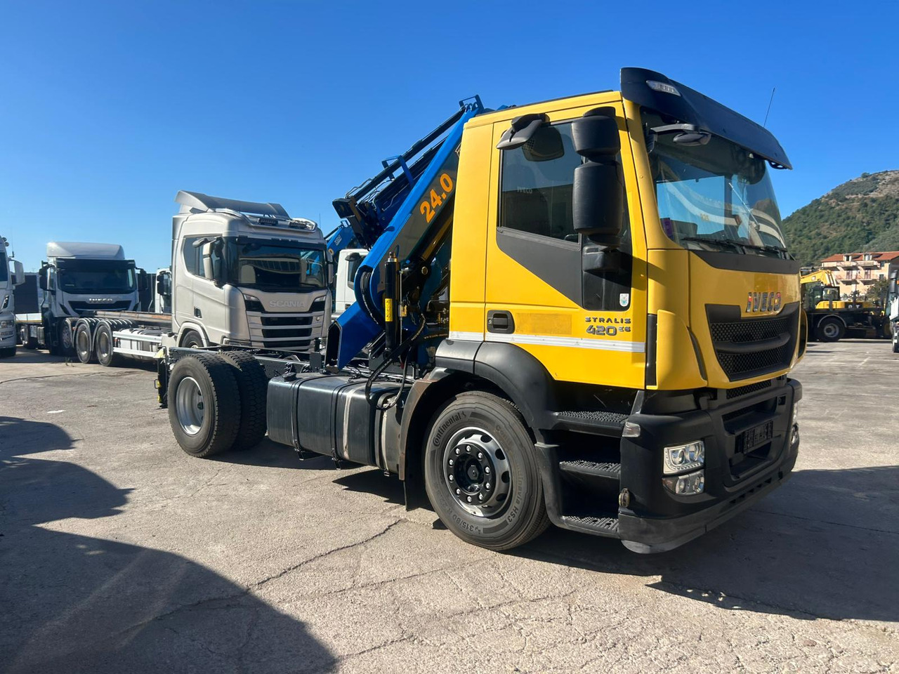 IVECO STRALIS HI-STREET AD190S42 - Камион с кран: снимка 1 IVECO STRALIS HI-STREET AD190S42 - Камион с кран: снимка 1