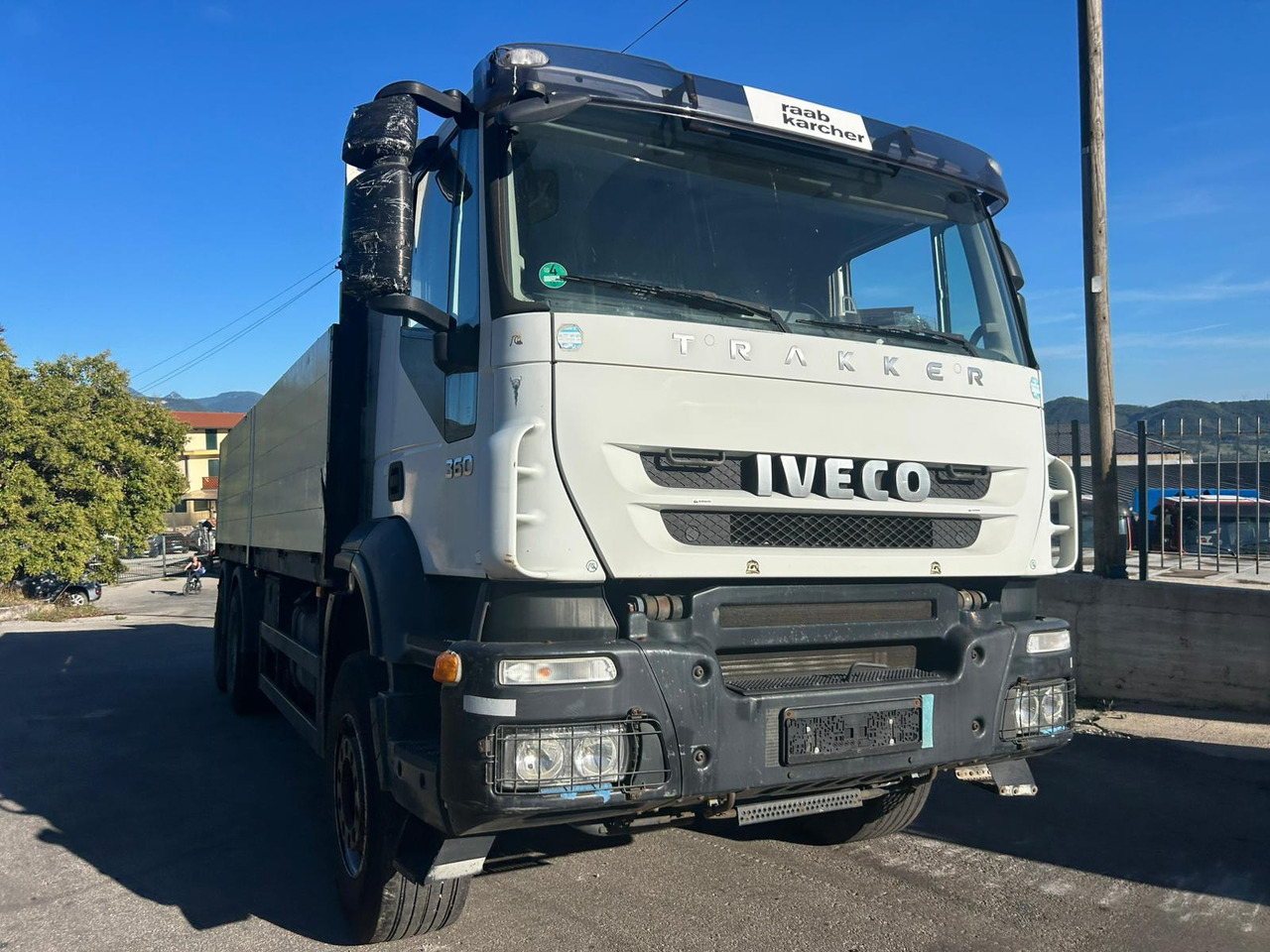 IVECO TRAKKER 260T36 - Бордови камион: снимка 4 IVECO TRAKKER 260T36 - Бордови камион: снимка 4
