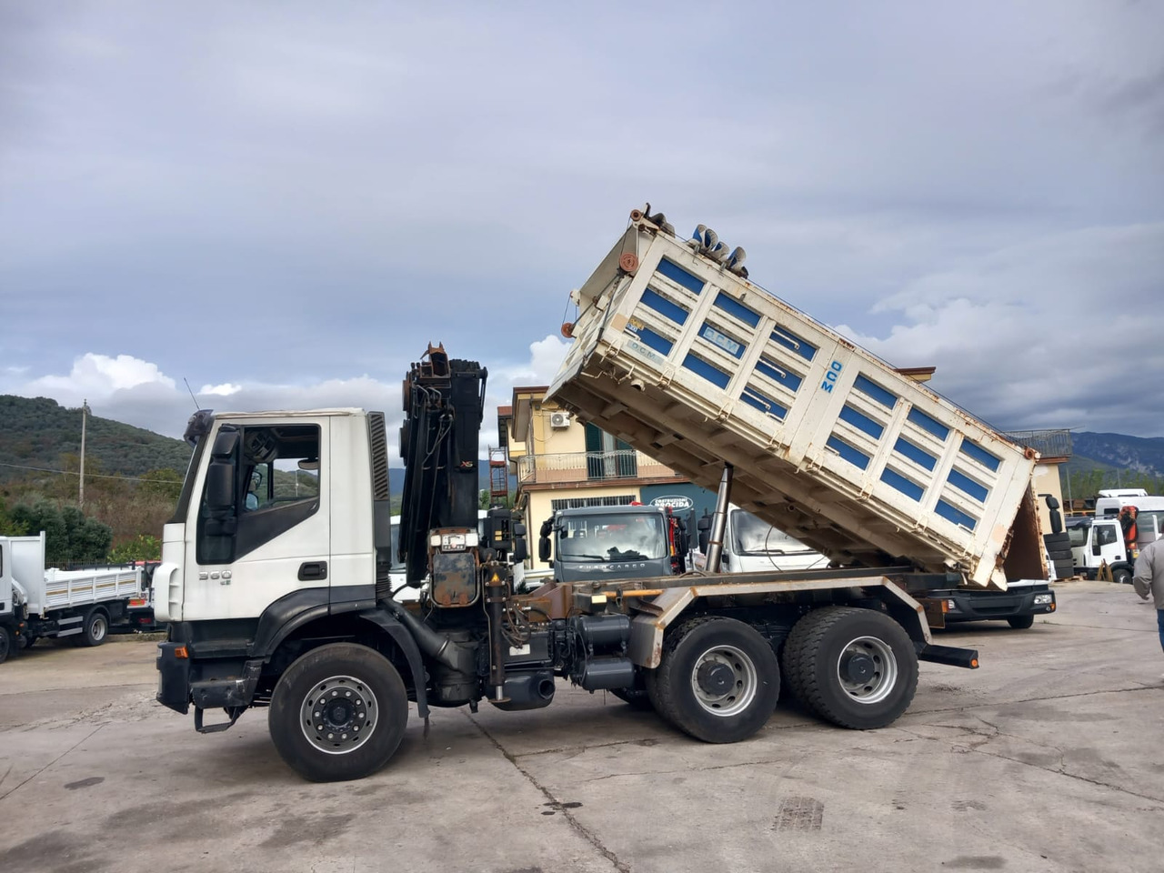 Лизинг на IVECO TRAKKER 260T36 IVECO TRAKKER 260T36: снимка 9