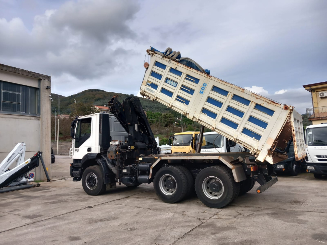 Interior photo 2: Лизинг на IVECO TRAKKER 260T36 IVECO TRAKKER 260T36