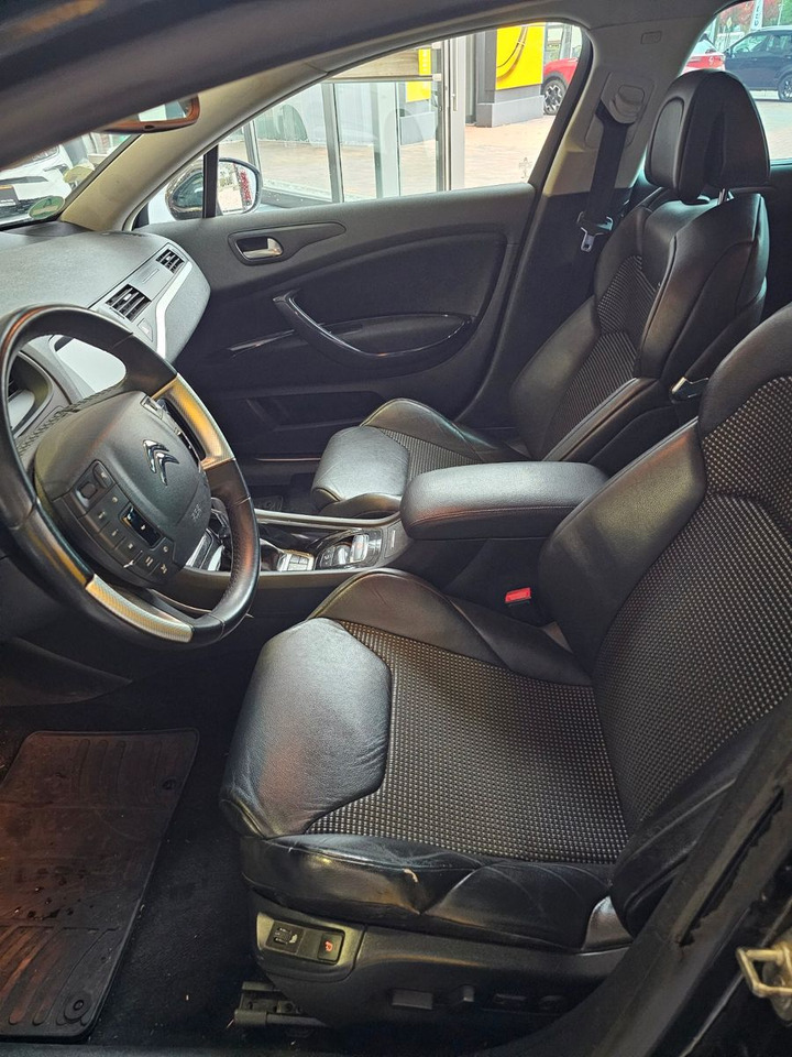 Citroën Tourer CrossTourer / XTR - Комби: снимка 4 Citroën Tourer CrossTourer / XTR - Комби: снимка 4