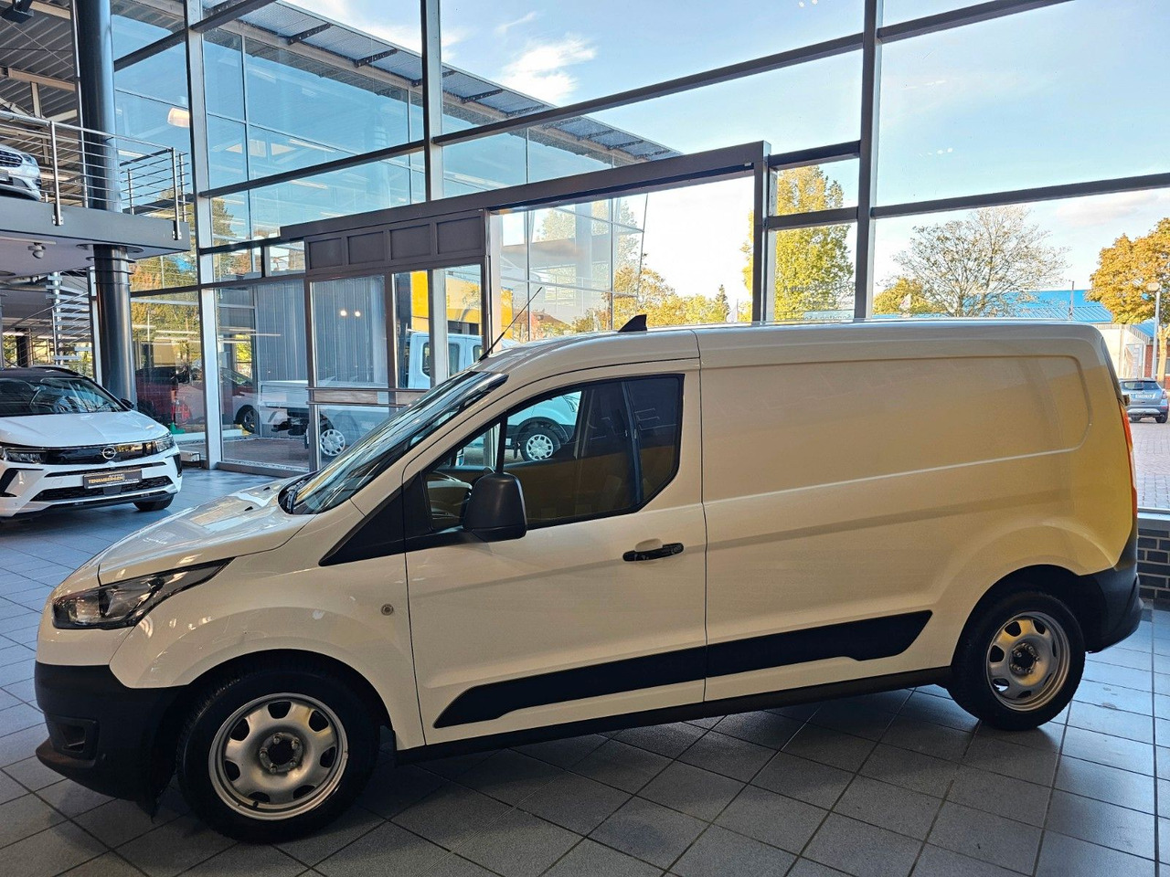 Ford Transit Connect Kasten lang - Лек автомобил: снимка 4 Ford Transit Connect Kasten lang - Лек автомобил: снимка 4