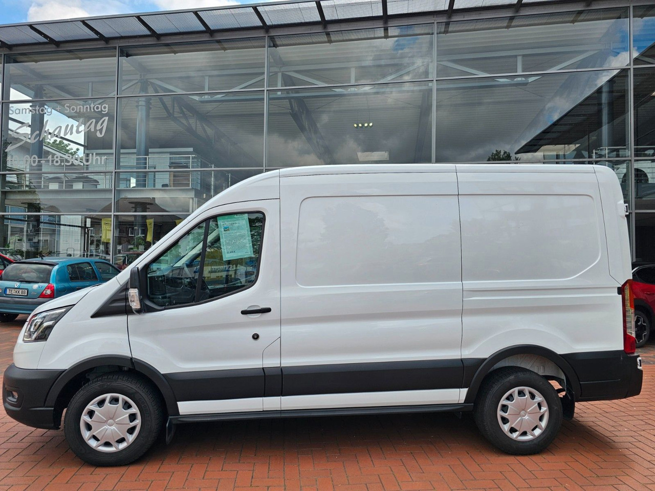 Ford Transit Kasten 350 L2H2 Trend Regalsystem Kamera - Товарен бус: снимка 2 Ford Transit Kasten 350 L2H2 Trend Regalsystem Kamera - Товарен бус: снимка 2