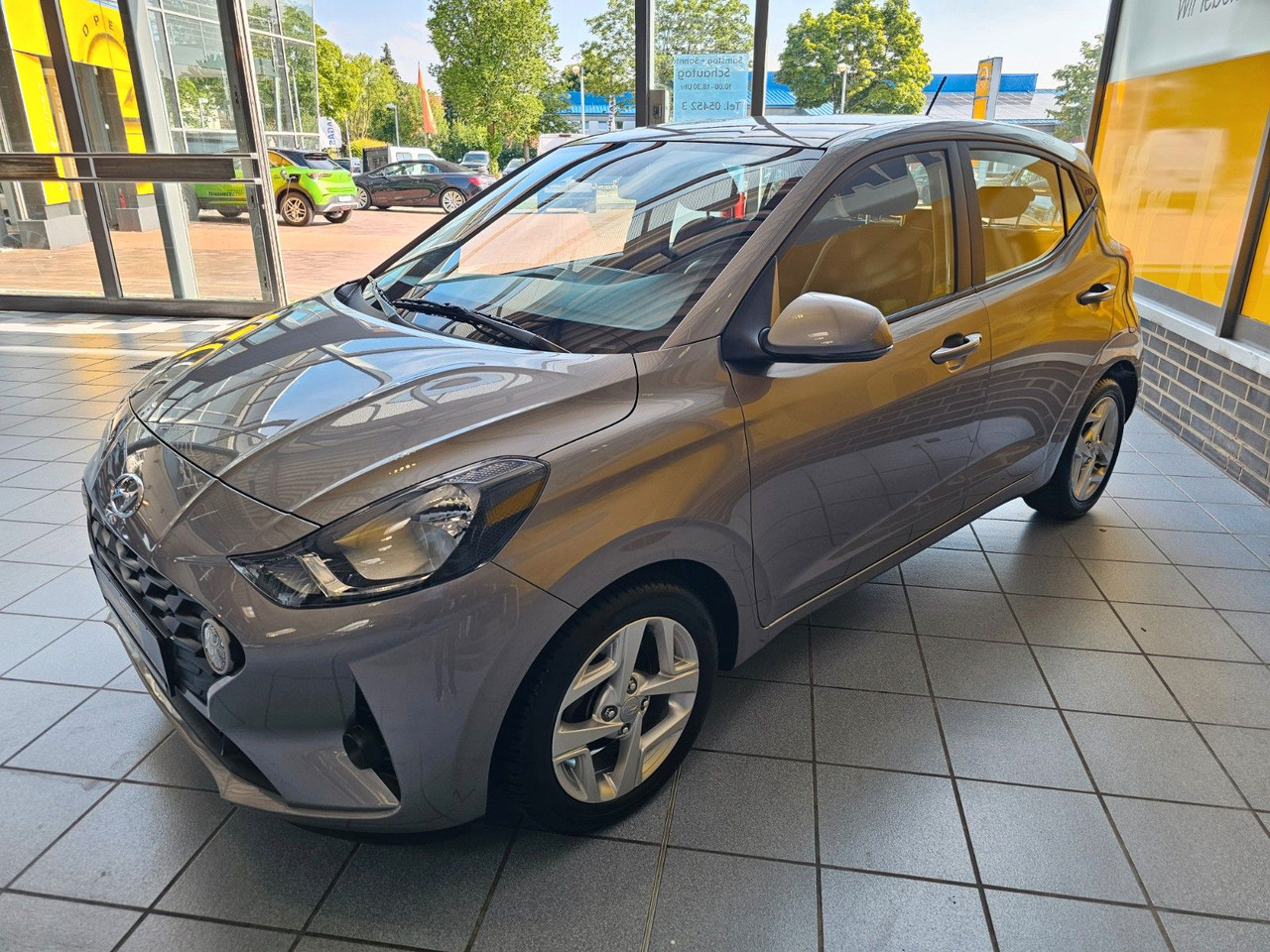 Hyundai i10 Trend AUTOMATIK SHZ PDC LenkrHzg DAB Spurhal - Лек автомобил: снимка 4 Hyundai i10 Trend AUTOMATIK SHZ PDC LenkrHzg DAB Spurhal - Лек автомобил: снимка 4