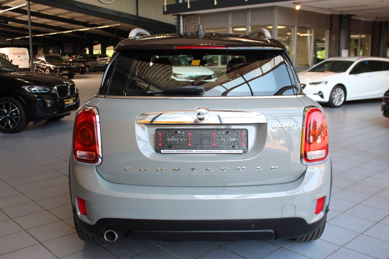 MINI Cooper D Countryman Pepper Navi Klimaaut. PDC - Лек автомобил: снимка 5 MINI Cooper D Countryman Pepper Navi Klimaaut. PDC - Лек автомобил: снимка 5
