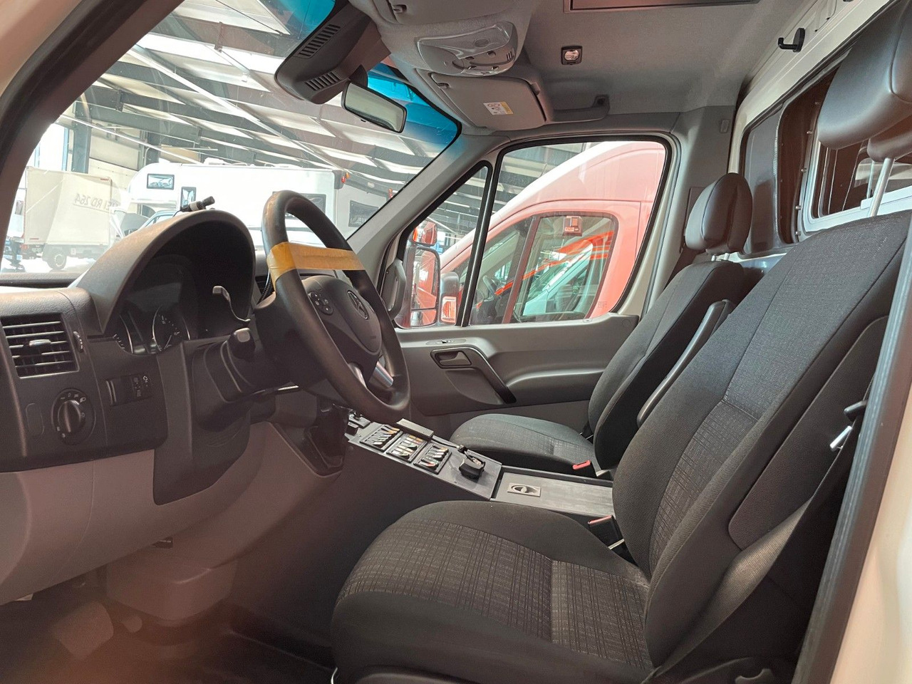 Лизинг на  Mercedes-Benz Sprinter ll  519 CDI Mercedes-Benz Sprinter ll  519 CDI: снимка 11