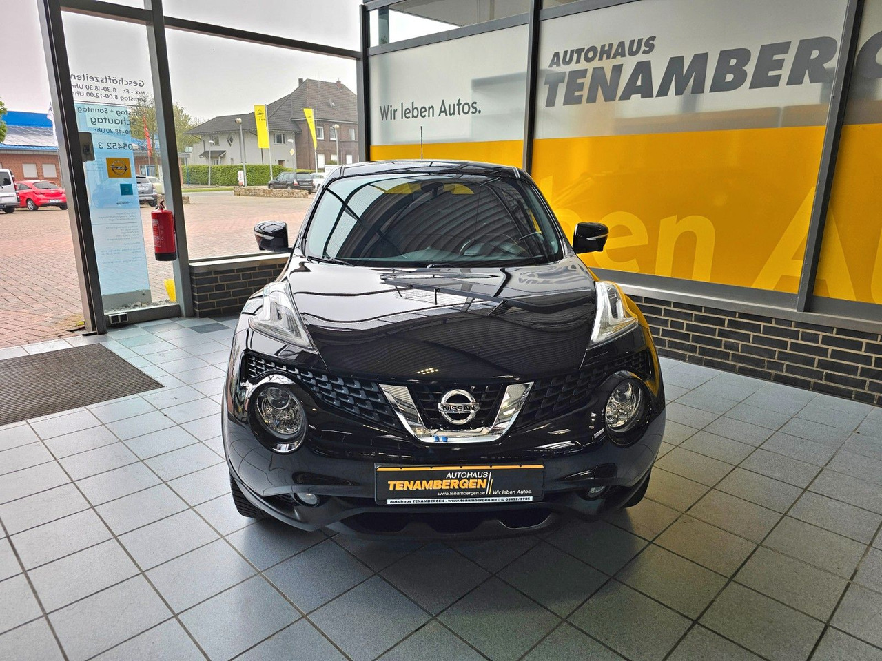 Nissan Juke 1.2 DIG-T 360 / Navi / Ganzjahresreifen - Джип: снимка 2 Nissan Juke 1.2 DIG-T 360 / Navi / Ganzjahresreifen - Джип: снимка 2