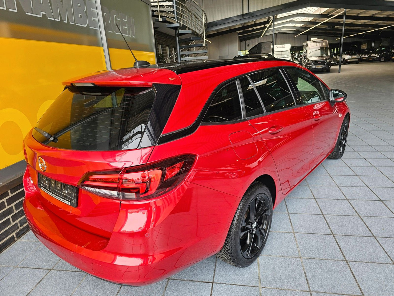 Opel Astra K ST GS Line beheizbare Windschutzscheibe - Комби: снимка 4 Opel Astra K ST GS Line beheizbare Windschutzscheibe - Комби: снимка 4