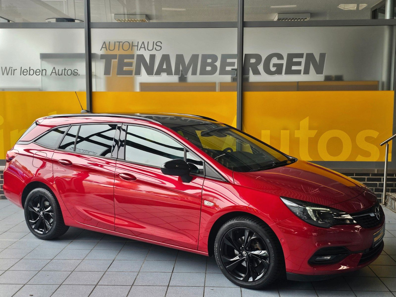 Opel Astra K ST GS Line beheizbare Windschutzscheibe - Комби: снимка 1 Opel Astra K ST GS Line beheizbare Windschutzscheibe - Комби: снимка 1
