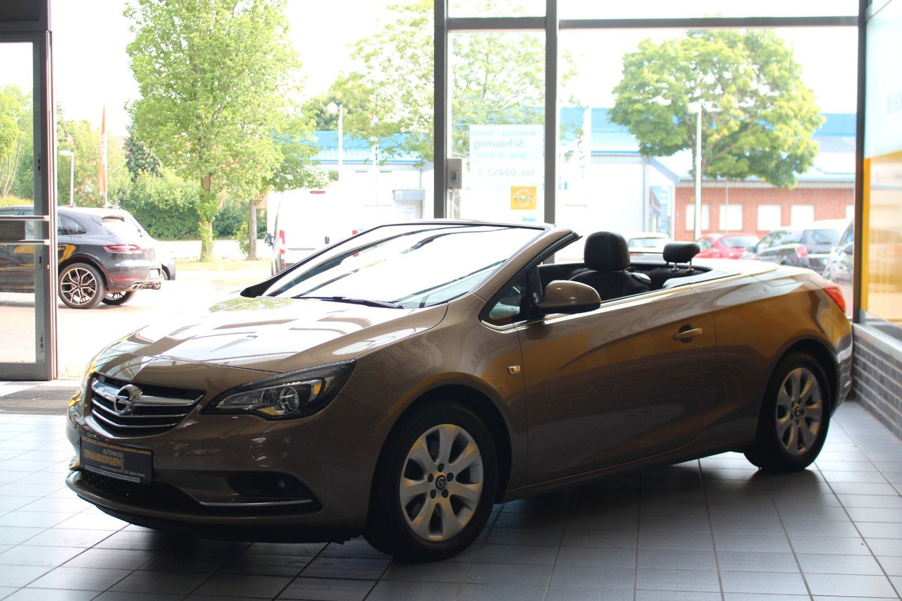 Opel Cascada Innovation AT Sitz- & Lenkradhzg BiXenon - Лек автомобил: снимка 4 Opel Cascada Innovation AT Sitz- & Lenkradhzg BiXenon - Лек автомобил: снимка 4