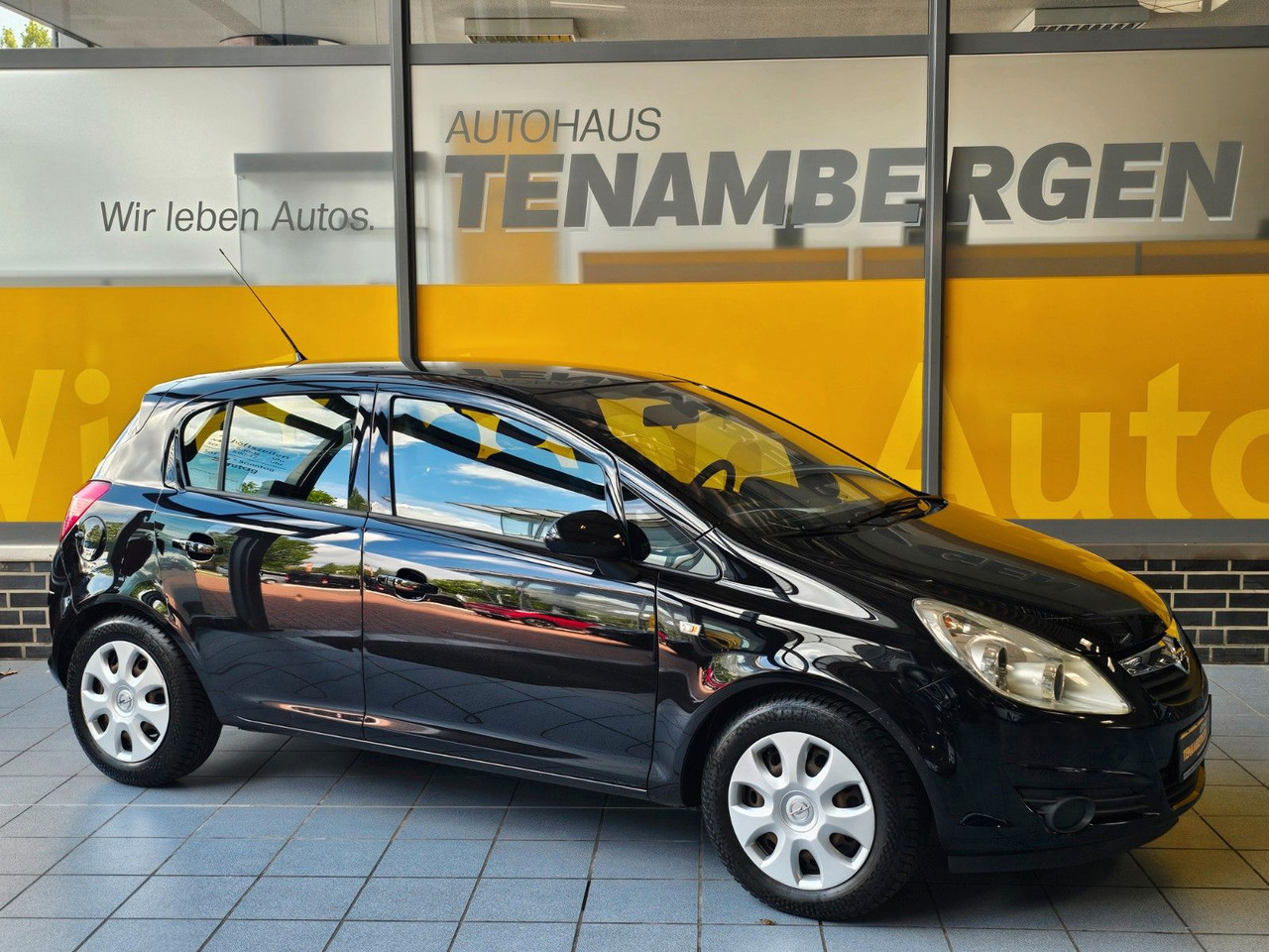Opel Corsa D - Лек автомобил: снимка 1 Opel Corsa D - Лек автомобил: снимка 1