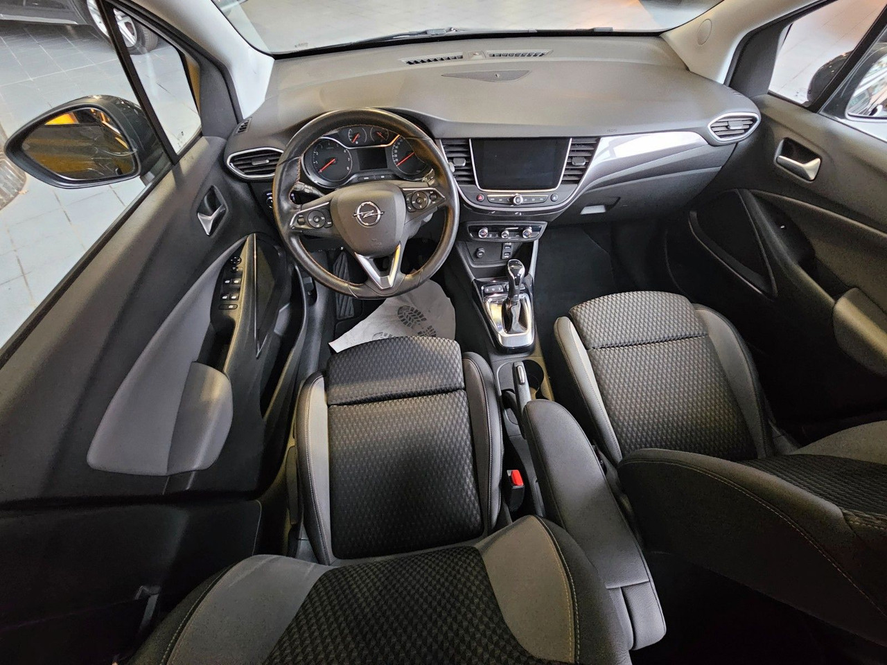 Opel Crossland (X) SHZ Lhzg Navi AHK - Пътнически бус: снимка 5 Opel Crossland (X) SHZ Lhzg Navi AHK - Пътнически бус: снимка 5