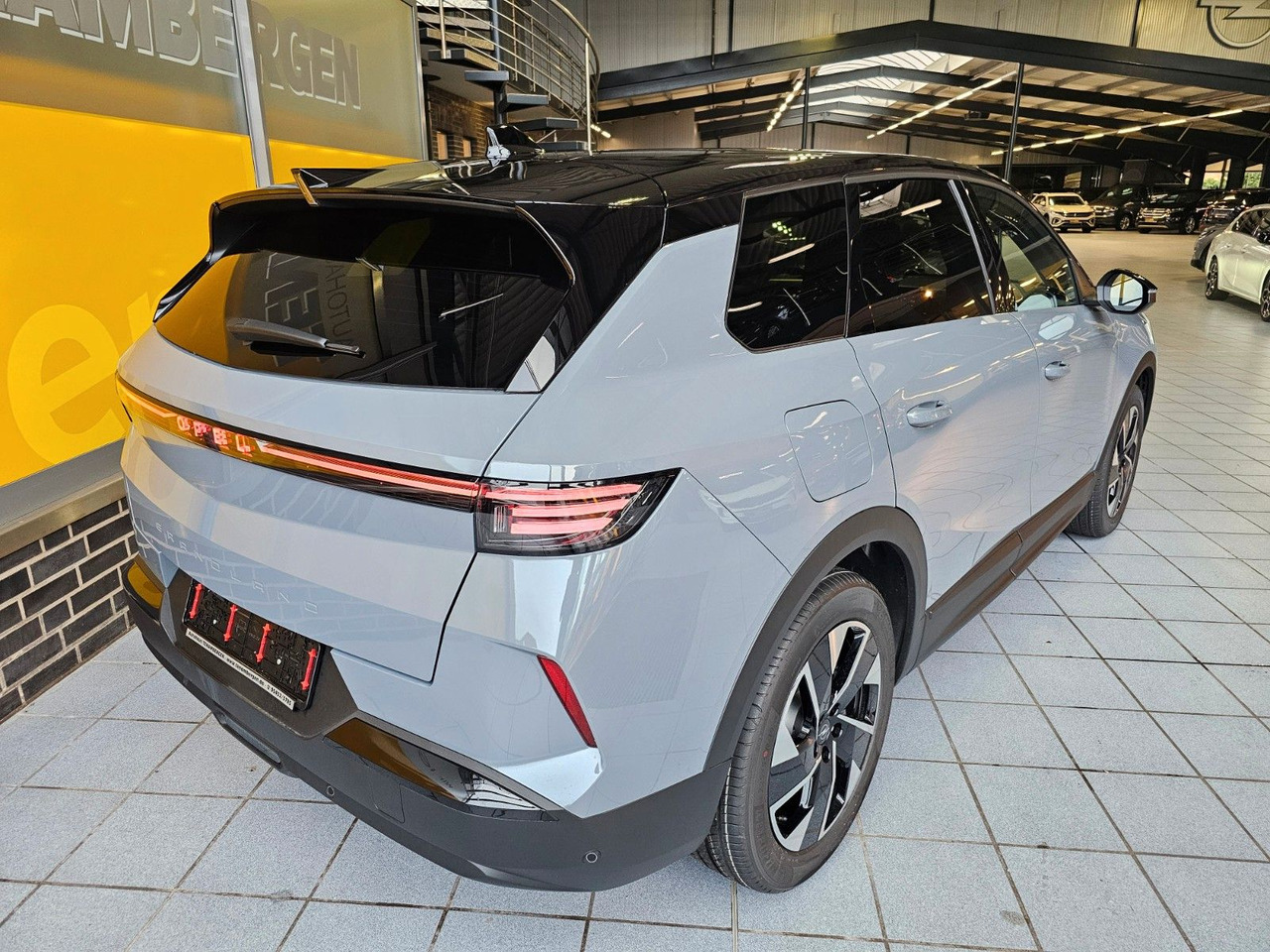 Opel Grandland 1.2 48V Mild-Hybrid 360°Kamera ACC AHK - Джип: снимка 4 Opel Grandland 1.2 48V Mild-Hybrid 360°Kamera ACC AHK - Джип: снимка 4