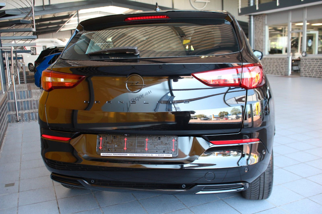 Opel Grandland 1.2 Turbo GS Line LED Kamera Sitzheiz. - Джип: снимка 4 Opel Grandland 1.2 Turbo GS Line LED Kamera Sitzheiz. - Джип: снимка 4