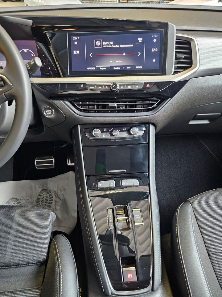 Джип Opel Grandland Elegance AT-8 Navi Kamera LED: снимка 9