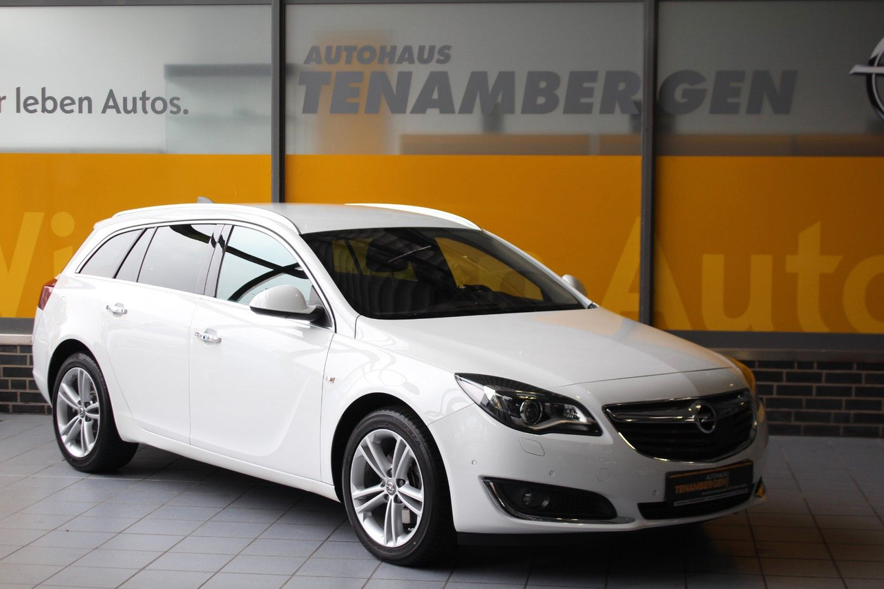 Opel Insignia A Business Innovation 4x4 Leder AHK ACC - Лек автомобил: снимка 1 Opel Insignia A Business Innovation 4x4 Leder AHK ACC - Лек автомобил: снимка 1