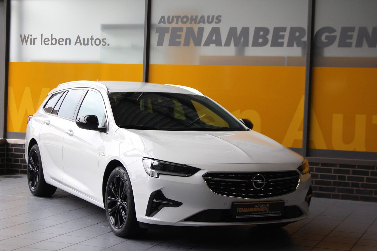 Opel Insignia B ST 4x4 Leder Massage Bose Matrix AHK - Лек автомобил: снимка 2 Opel Insignia B ST 4x4 Leder Massage Bose Matrix AHK - Лек автомобил: снимка 2