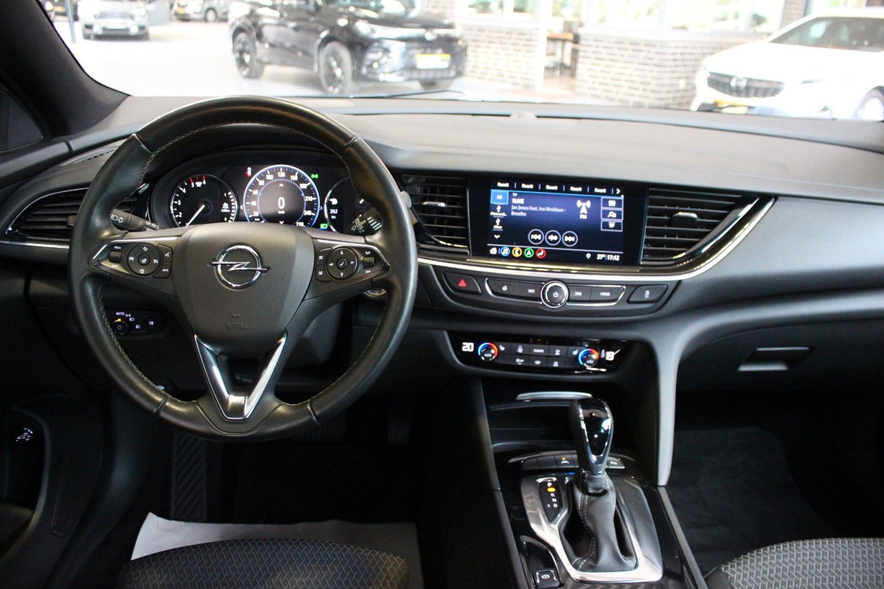 Комби Opel Insignia B ST Business Kamera Voll-LED: снимка 12