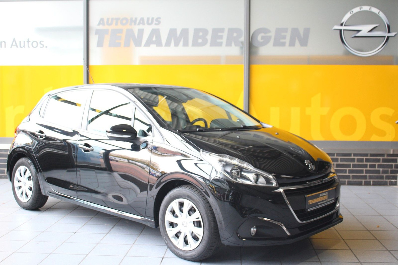Peugeot 208 Active Klima PDC Sitzheizung Bluetooth - Седан: снимка 1 Peugeot 208 Active Klima PDC Sitzheizung Bluetooth - Седан: снимка 1