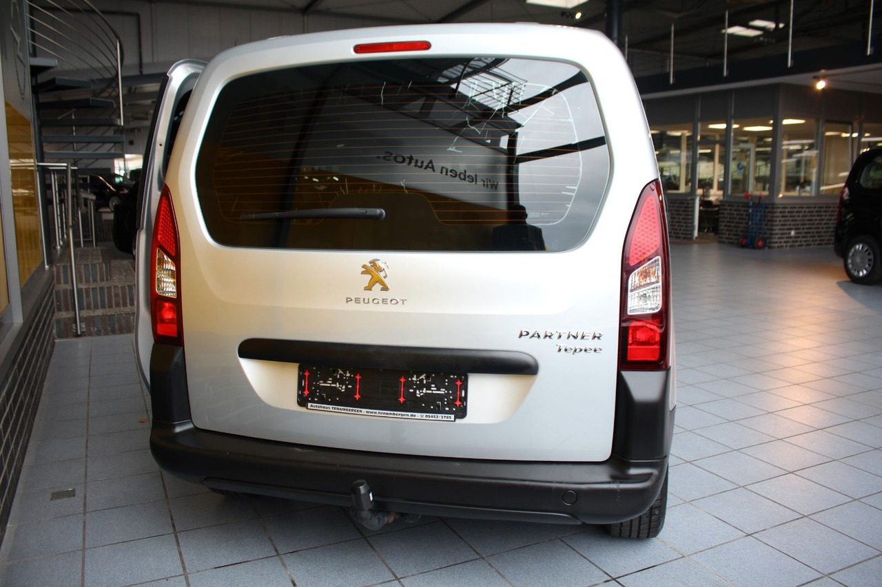 Peugeot Partner Tepee Active Bluetooth Klima AHK - Пътнически бус: снимка 4 Peugeot Partner Tepee Active Bluetooth Klima AHK - Пътнически бус: снимка 4