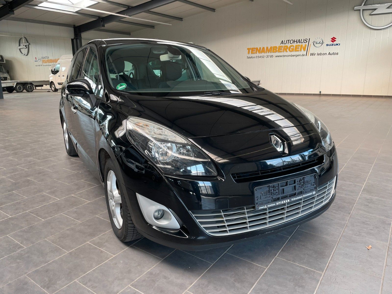 Renault Scenic III Grand BOSE Edition AHK - Пътнически бус: снимка 1 Renault Scenic III Grand BOSE Edition AHK - Пътнически бус: снимка 1