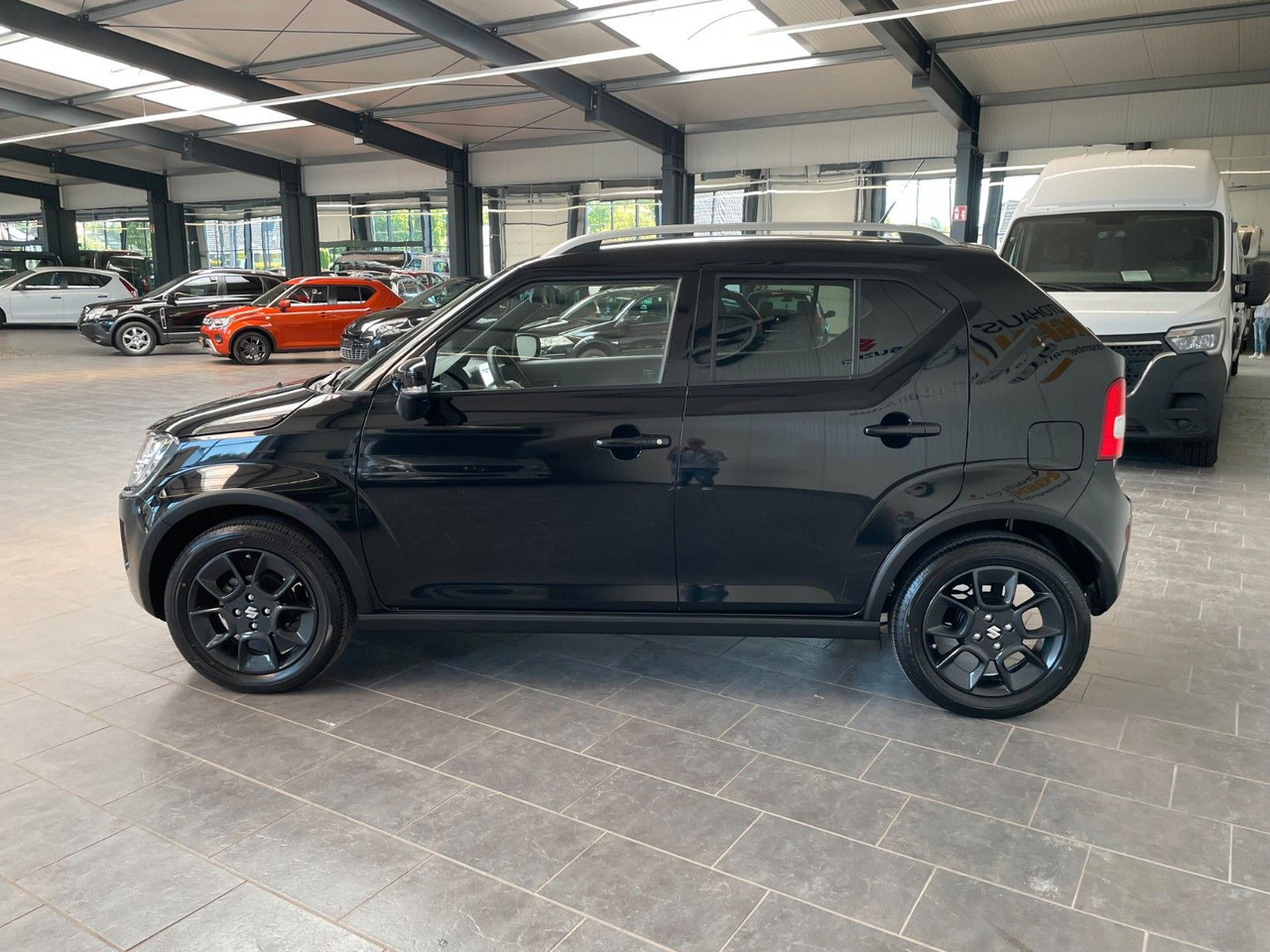 Suzuki Ignis Comfort+ Hybrid ,SHZ, Klimaauto., Tempomat - Лек автомобил: снимка 5 Suzuki Ignis Comfort+ Hybrid ,SHZ, Klimaauto., Tempomat - Лек автомобил: снимка 5