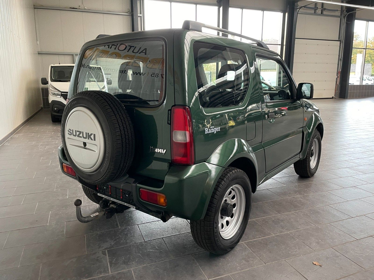 Suzuki Jimny 1.3 Allrad Ranger - Джип: снимка 3 Suzuki Jimny 1.3 Allrad Ranger - Джип: снимка 3
