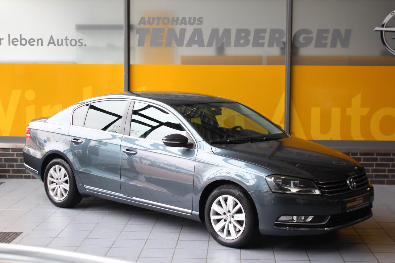 Volkswagen Passat Comfortline BlueMotion Navi PDC - Седан: снимка 1 Volkswagen Passat Comfortline BlueMotion Navi PDC - Седан: снимка 1