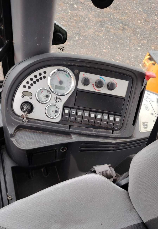 Багер-товарач JCB 3CX: снимка 9