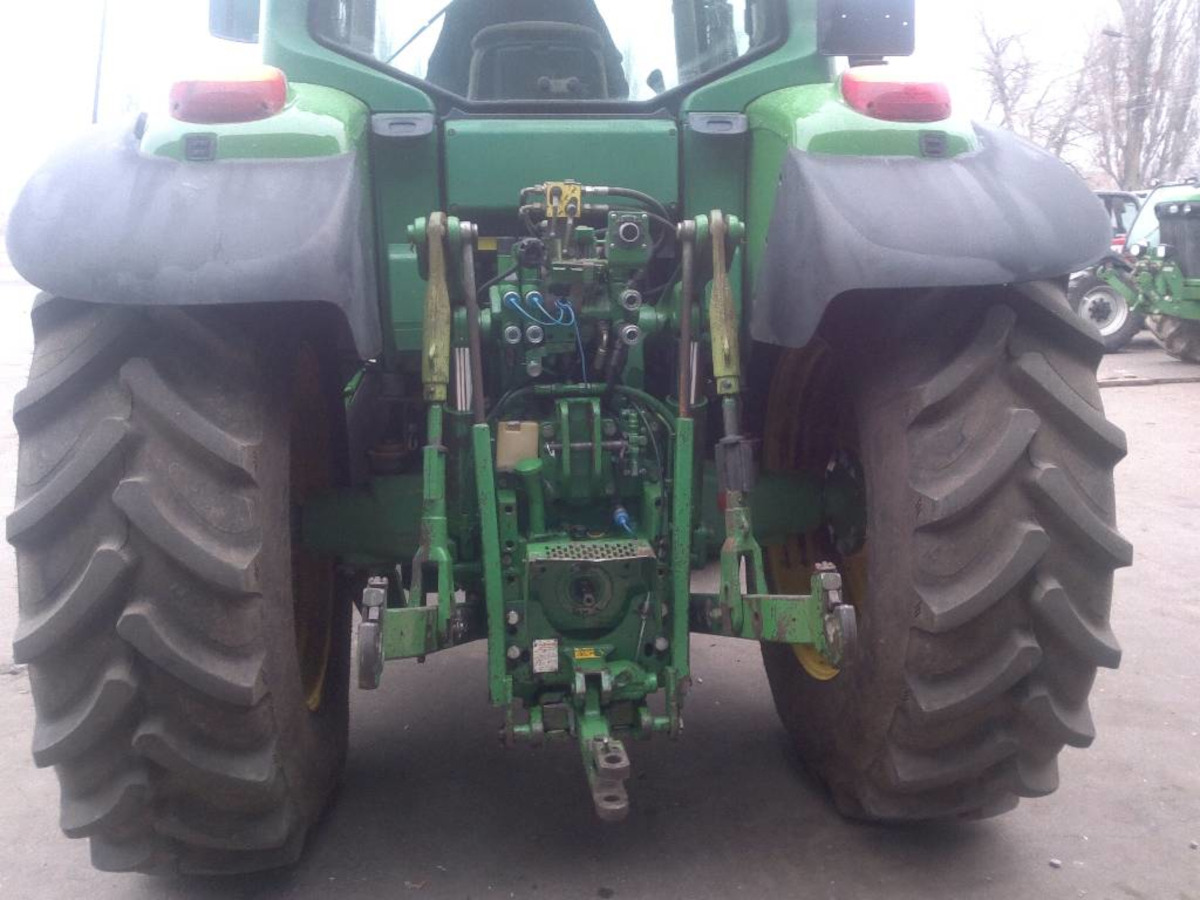 John Deere 6920 - Трактор: снимка 4 John Deere 6920 - Трактор: снимка 4