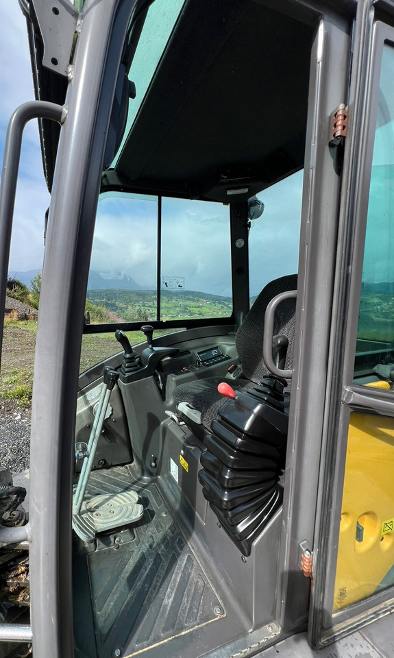 Volvo ECR25D - Багер: снимка 4 Volvo ECR25D - Багер: снимка 4