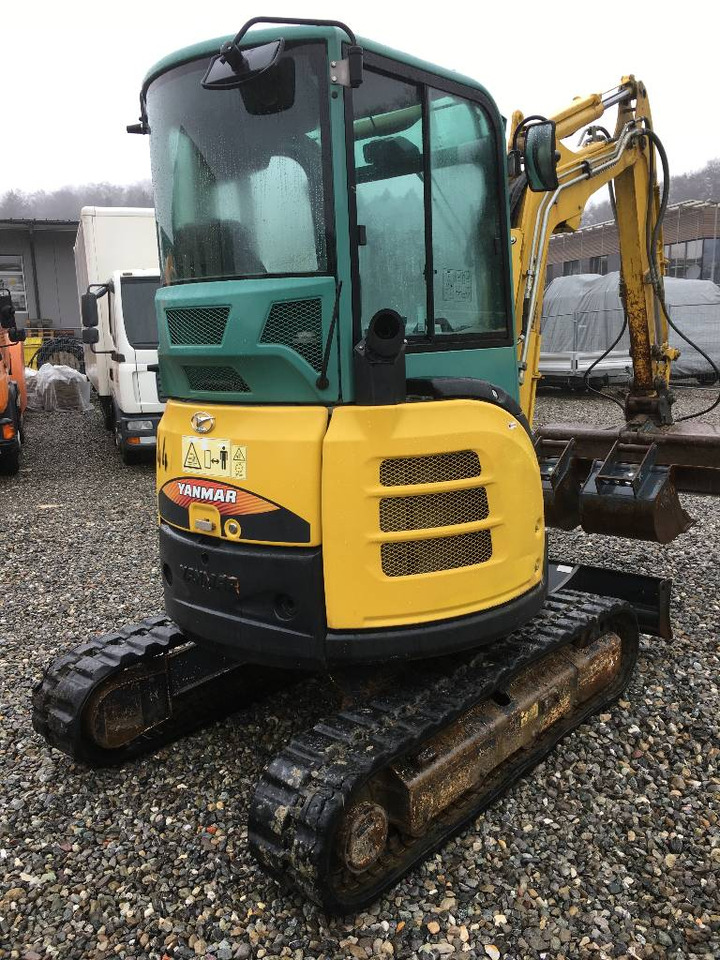 Yanmar Vio 33 U - Мини багер: снимка 3 Yanmar Vio 33 U - Мини багер: снимка 3
