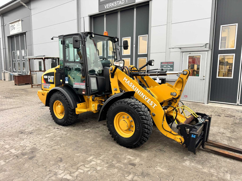 Caterpillar 906M Cat 906M - Колесен товарач: снимка 5 Caterpillar 906M Cat 906M - Колесен товарач: снимка 5