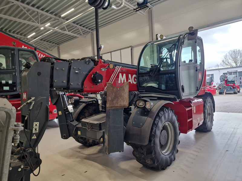 MAGNI TH 6.20 - Телескопичен товарач: снимка 1 MAGNI TH 6.20 - Телескопичен товарач: снимка 1