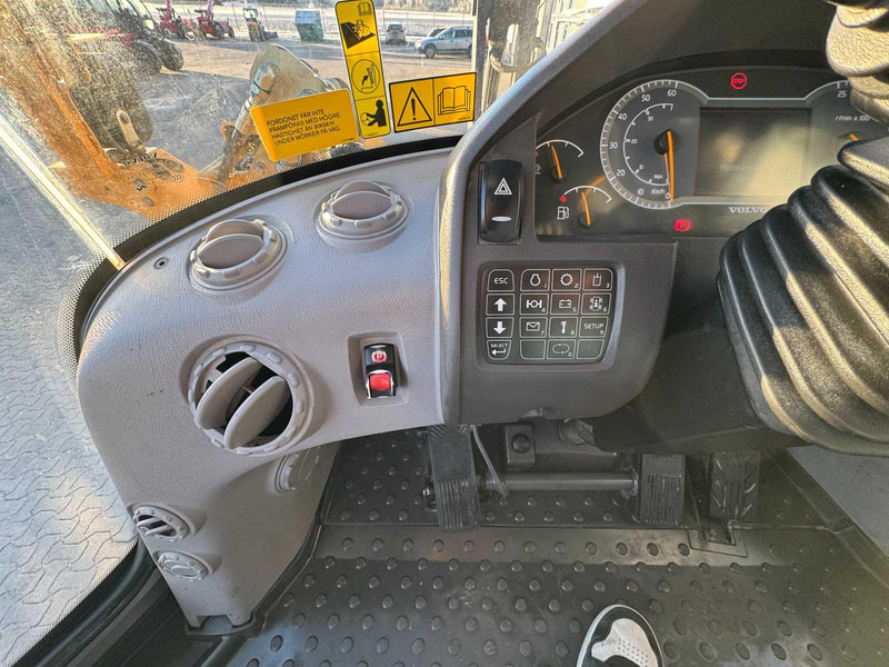 Колесен товарач Volvo L90H Volvo L90H: снимка 14