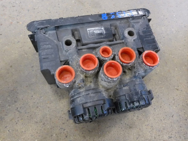 KNORR-BREMSE EBS - Части на спирачната система: снимка 1 KNORR-BREMSE EBS - Части на спирачната система: снимка 1