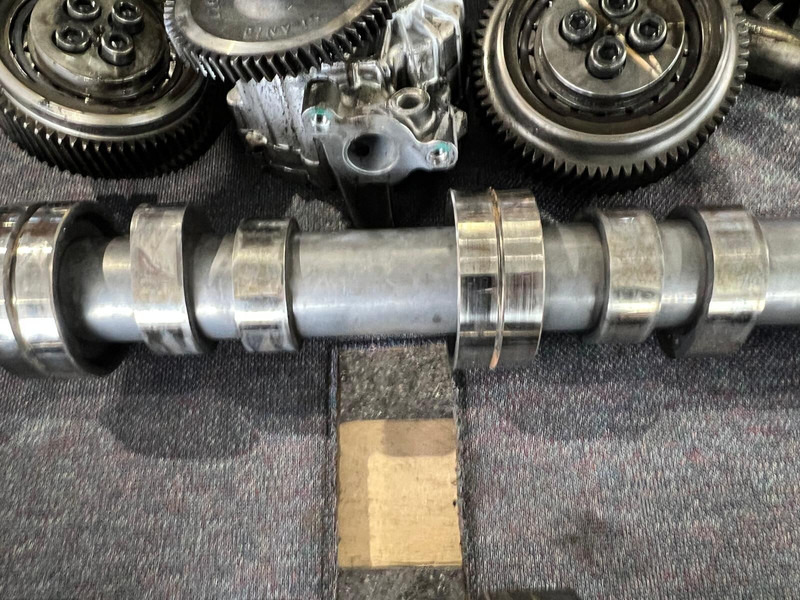 Scania RH - Разпределителен вал: снимка 4 Scania RH - Разпределителен вал: снимка 4