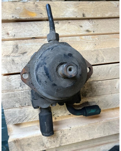 Volvo B12 - Хидравличен мотор: снимка 1 Volvo B12 - Хидравличен мотор: снимка 1