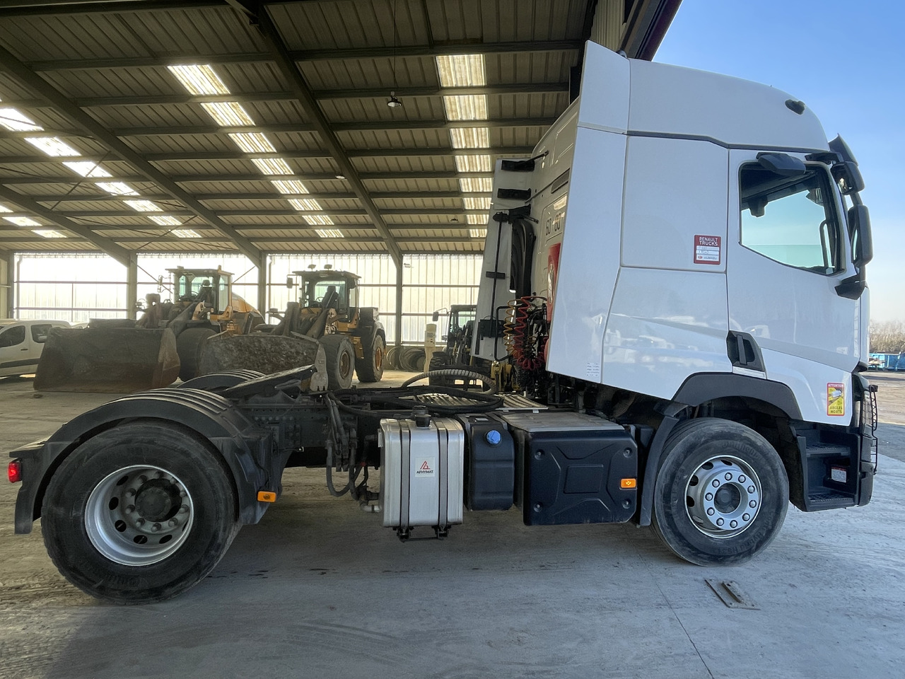 RENAULT T460 - Влекач: снимка 4 RENAULT T460 - Влекач: снимка 4