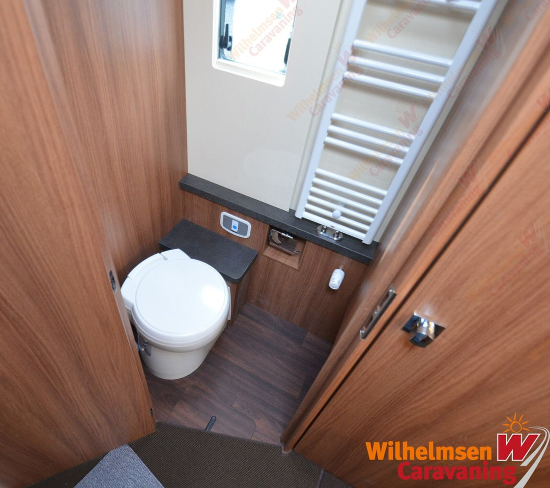 Интегриран кемпер Carthago chic e-line xl I I 61 LE 5. Sitz 56.599  Rabatt: снимка 14