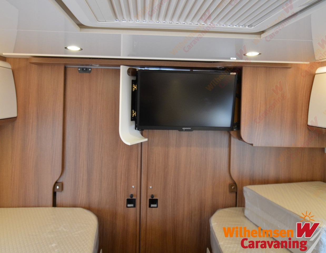 Интегриран кемпер Carthago chic e-line xl I I 61 LE 5. Sitz 56.599  Rabatt: снимка 10