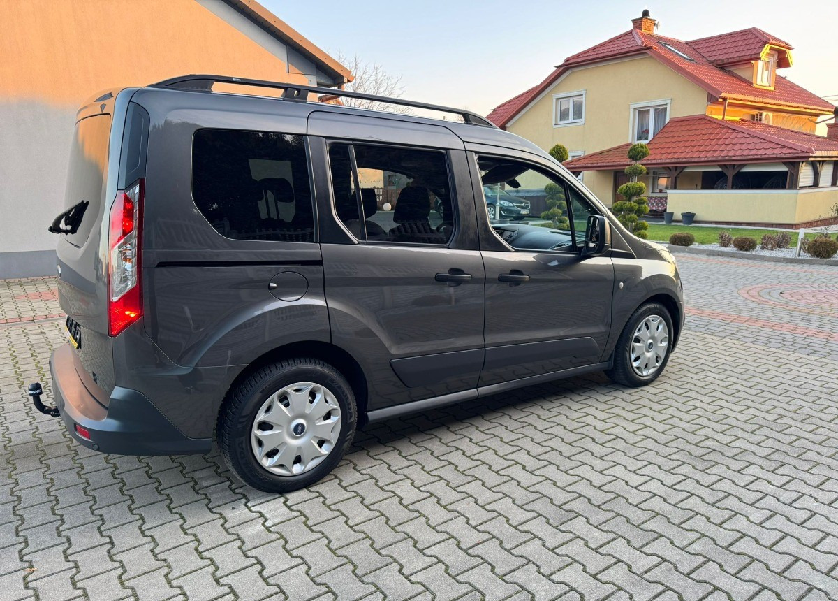 Ford Tourneo Connect Bogato doposażony I Lakier 100 Bezwypadkowy - Микробус, Пътнически бус: снимка 5 Ford Tourneo Connect Bogato doposażony I Lakier 100 Bezwypadkowy - Микробус, Пътнически бус: снимка 5