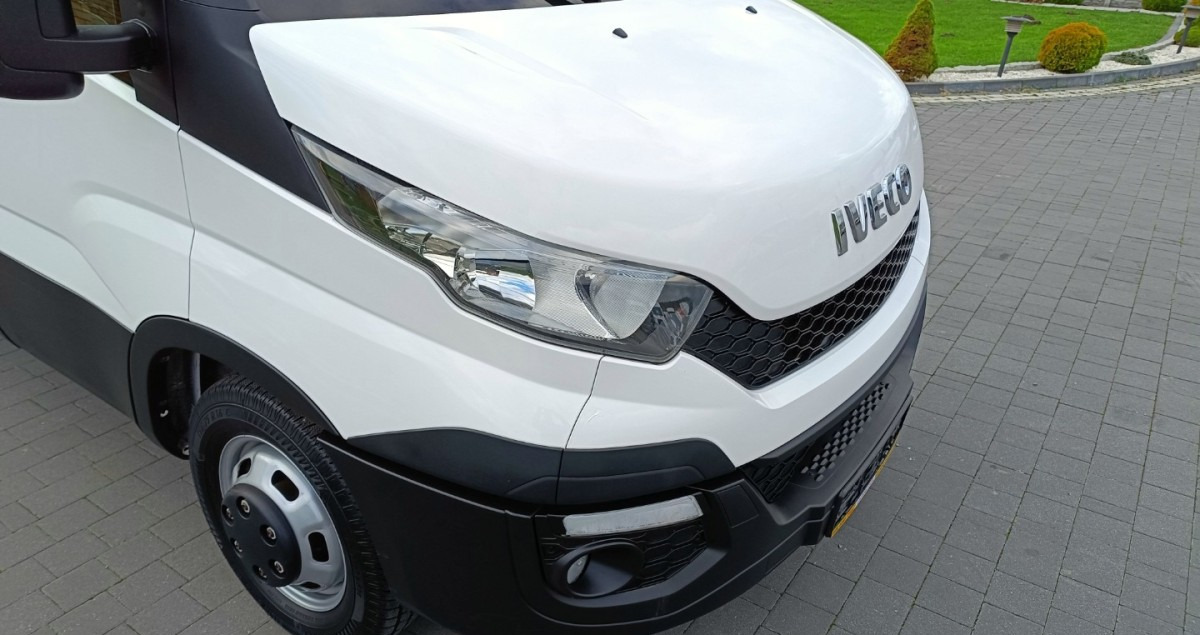 Товарен бус Iveco Daily 35C13 Blaszak L3H2 na bliźniakach VAT 23: снимка 10