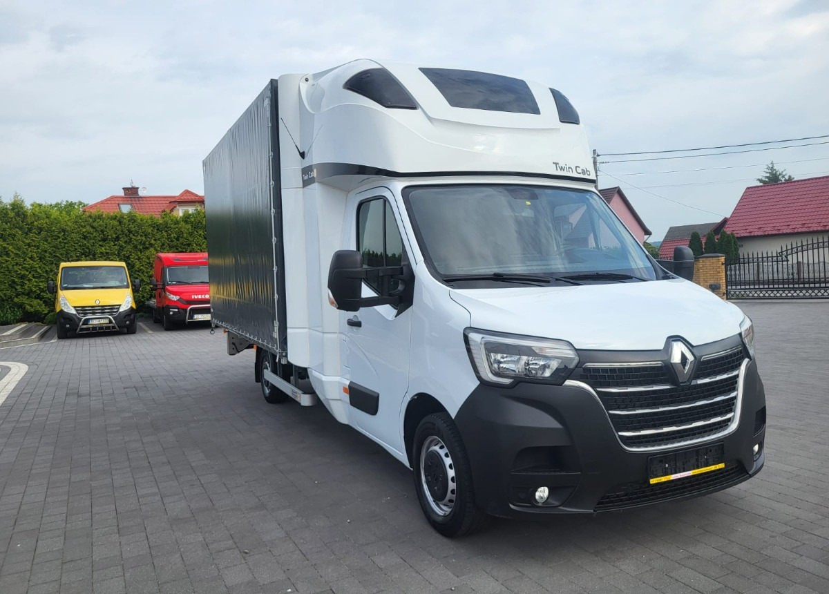 Renault 10 europalet kabina XXL 2x spania Master jak Nowy Kabina 2xspanie - Брезентов бус: снимка 4 Renault 10 europalet kabina XXL 2x spania Master jak Nowy Kabina 2xspanie - Брезентов бус: снимка 4