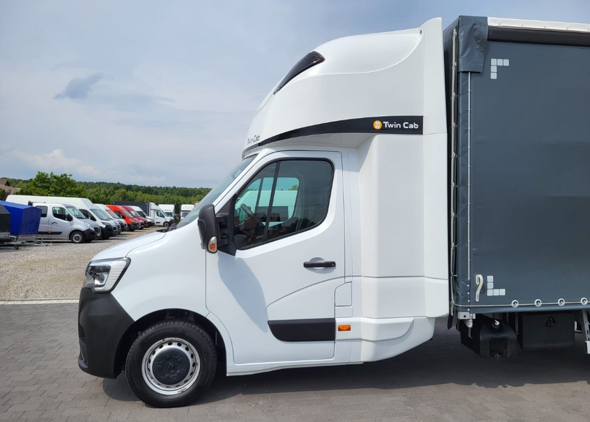 Renault 10 europalet kabina XXL 2x spania Master jak Nowy Kabina 2xspanie - Брезентов бус: снимка 5 Renault 10 europalet kabina XXL 2x spania Master jak Nowy Kabina 2xspanie - Брезентов бус: снимка 5